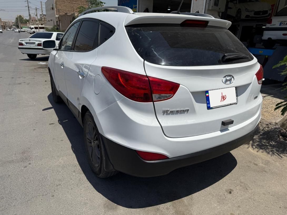 هیوندای توسان 2.4 لیتر - 2015