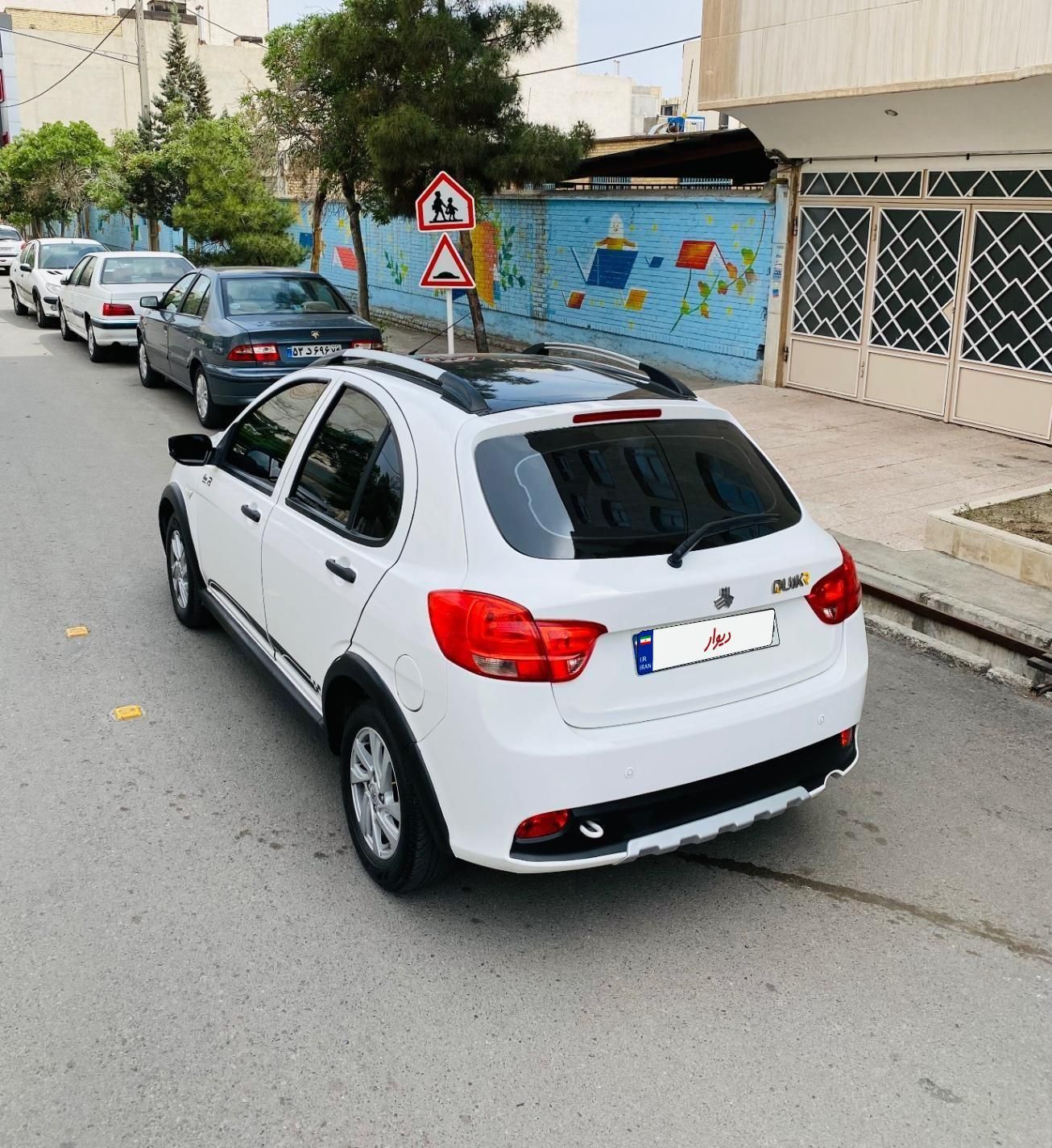 خودرو کوییک، R آگهی ann_17917720