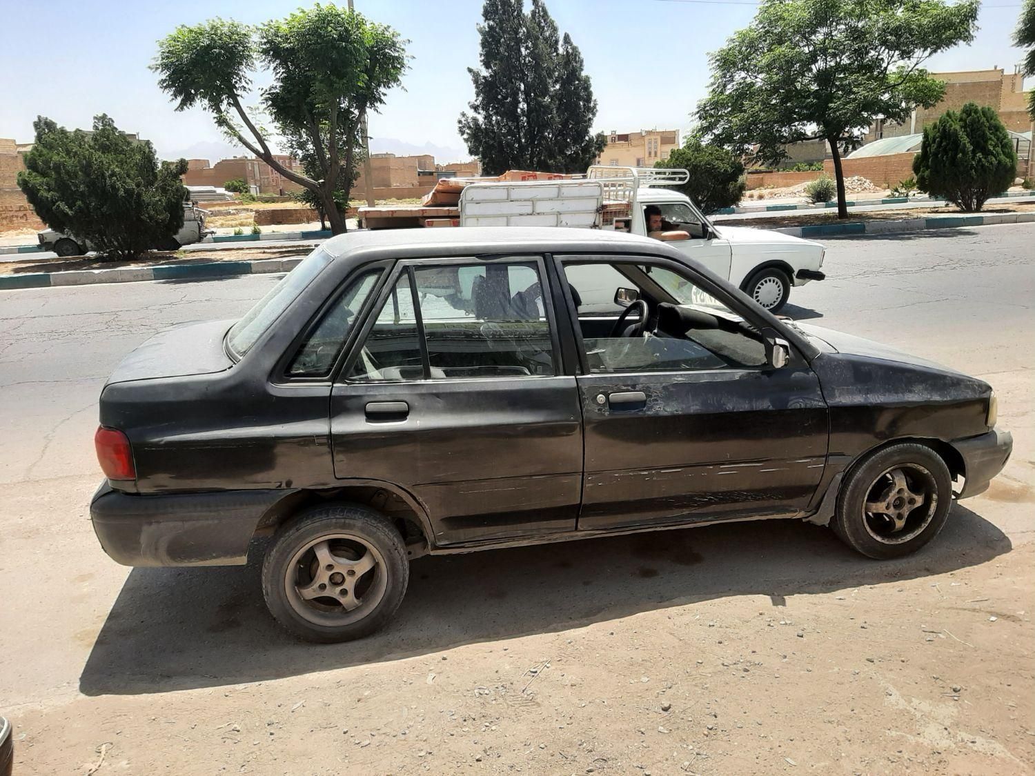 پراید صبا دنده‌ای - 1382