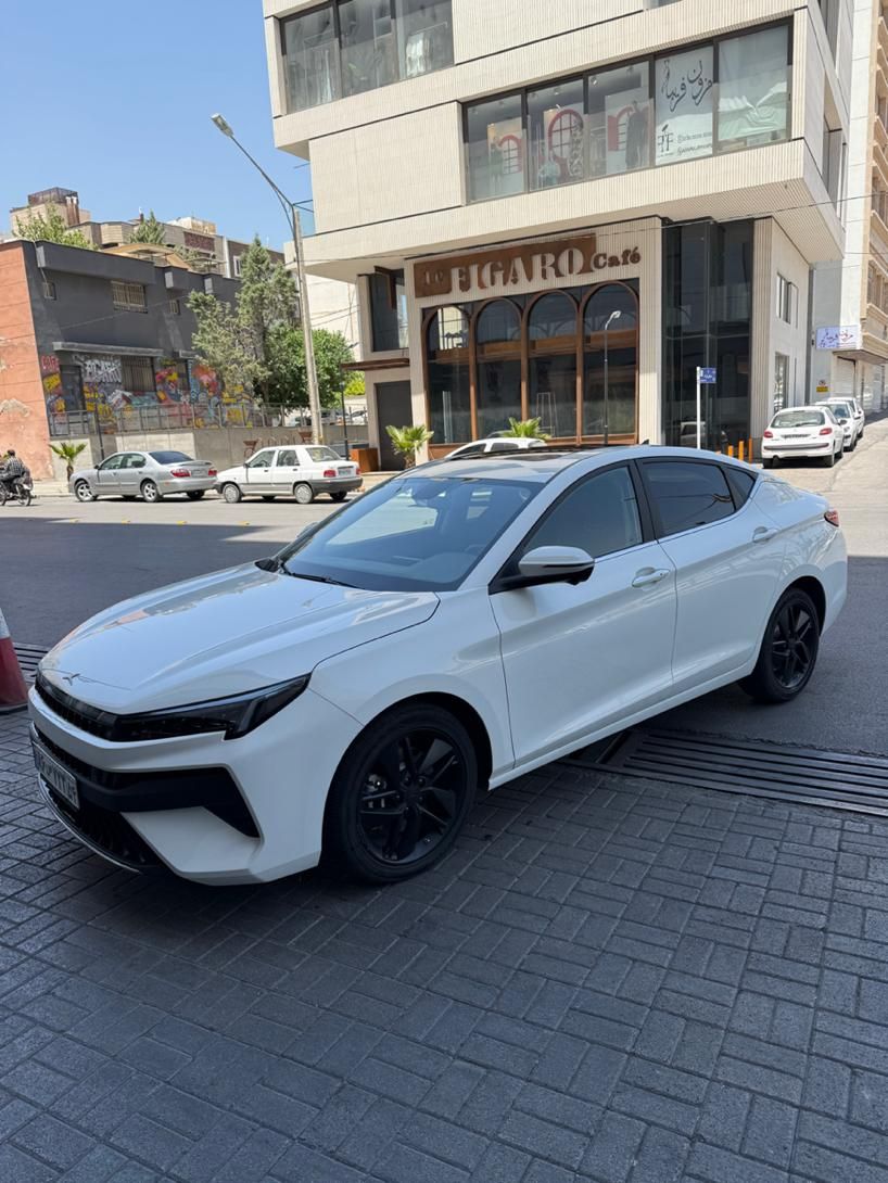 خودرو کی ام سی، J7 آگهی ann_17918917