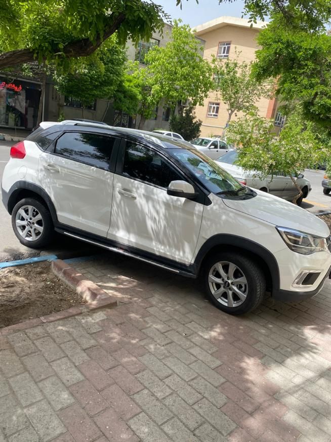 ام وی ام X22 دنده ای اسپرت لاکچری - 2023