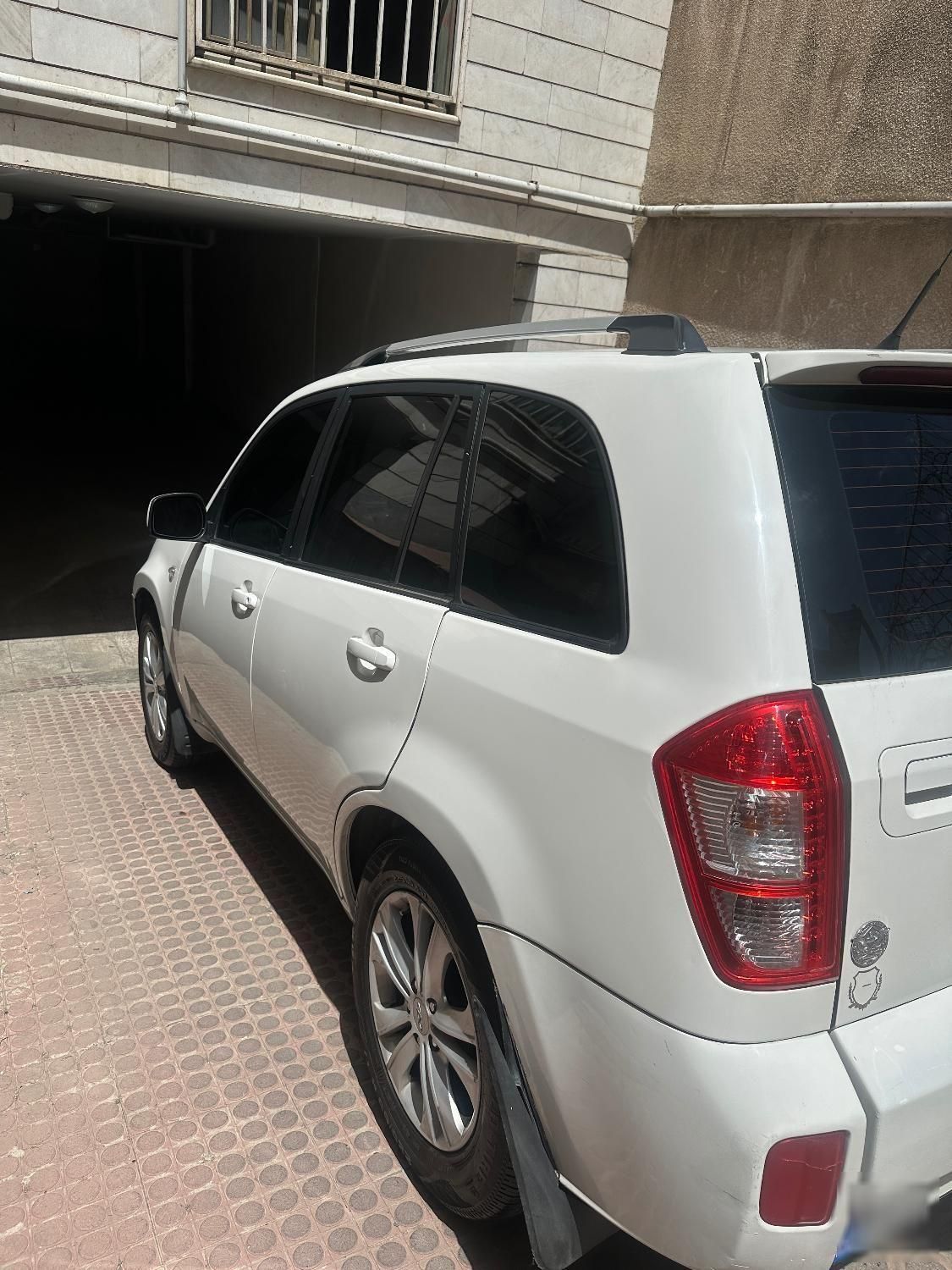 خودرو ام وی ام، X33 آگهی ann_17919679
