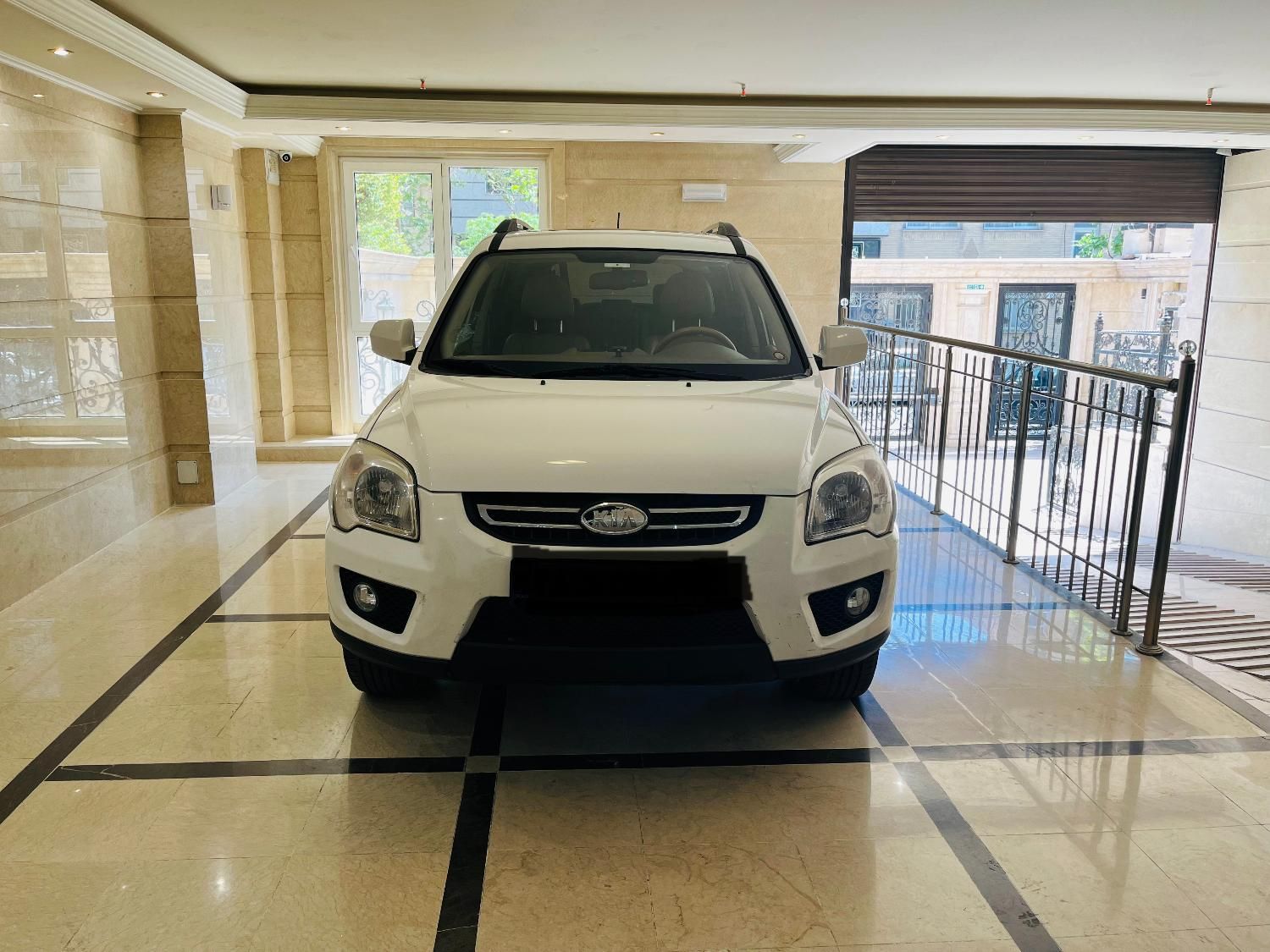 کیا اسپورتیج 6 سیلندر 2700cc - 2010