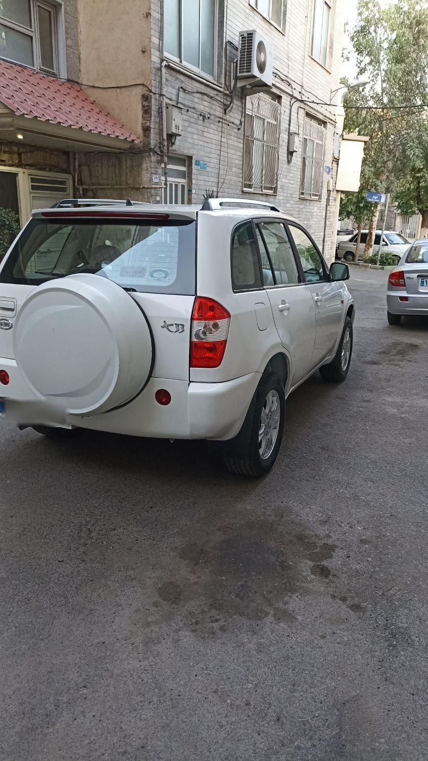 ام وی ام X33 دنده‌ای ساده - 2012