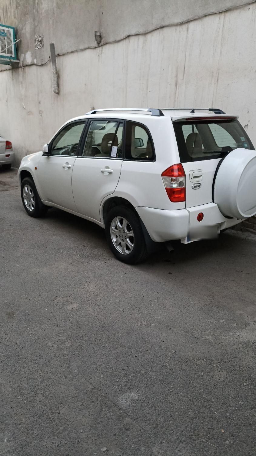 ام وی ام X33 دنده‌ای ساده - 2012