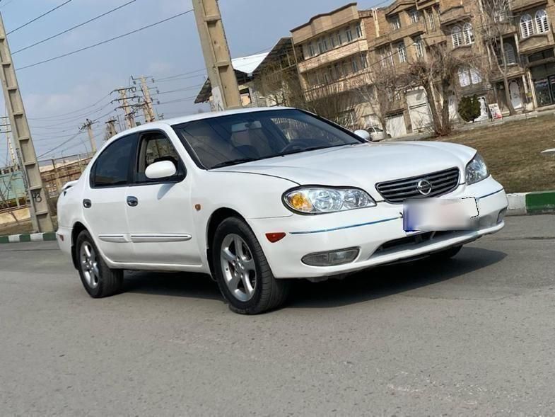 نیسان ماکسیما دنده‌ای - 2004