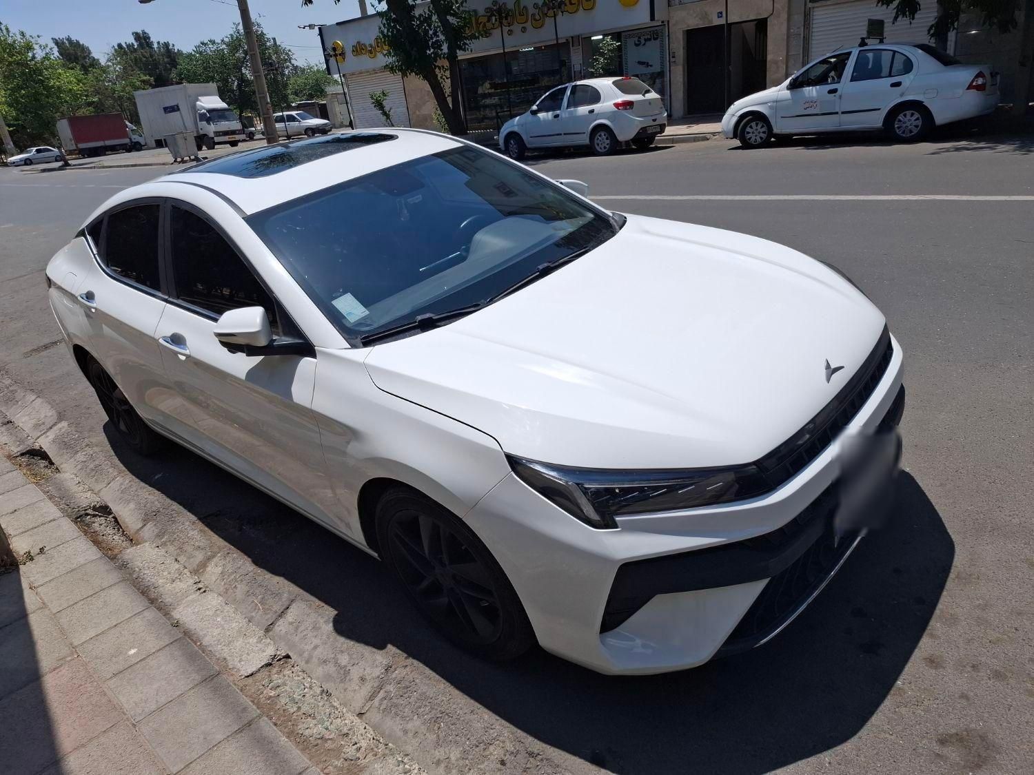 خودرو کی ام سی، J7 آگهی ann_17922974
