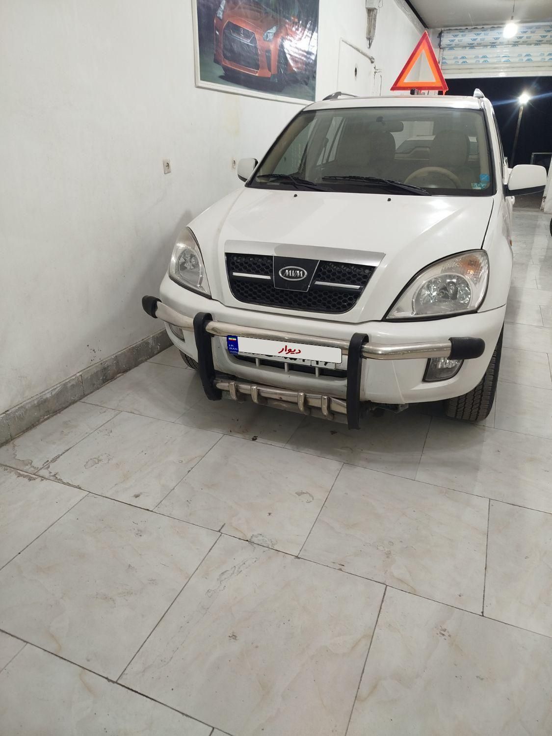 خودرو ام وی ام، X33 آگهی ann_17923400
