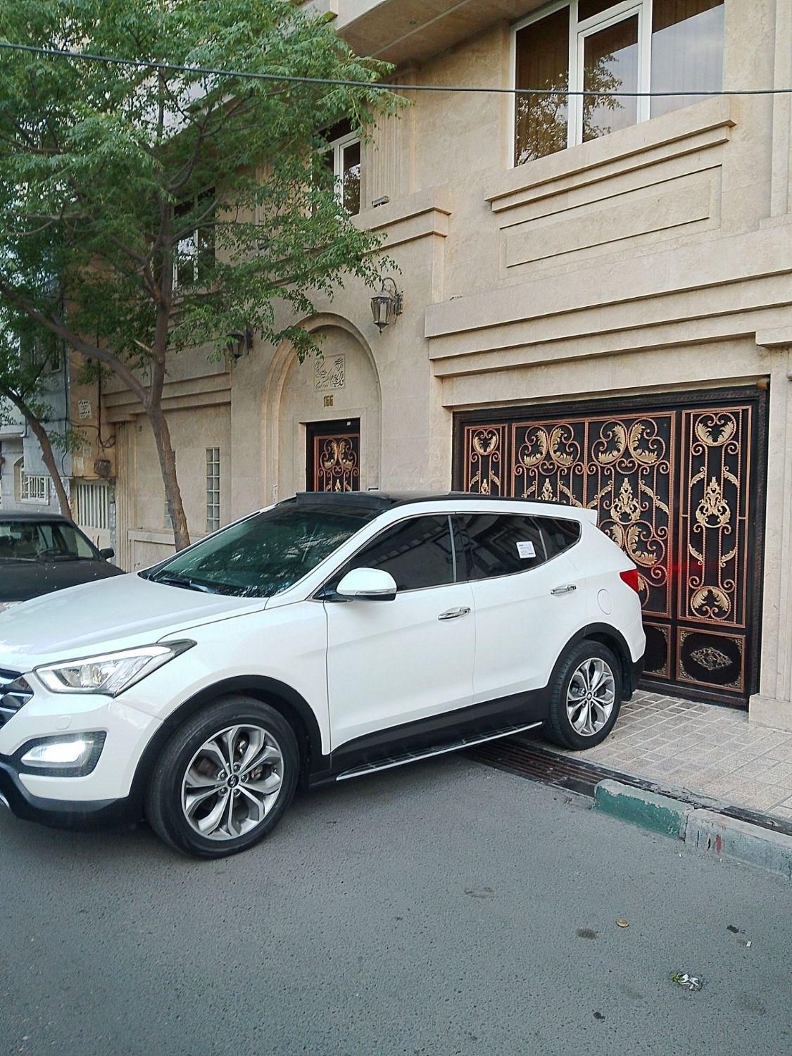 هیوندای سانتافه 4 سیلندر دو دیفرانسیل - 2015