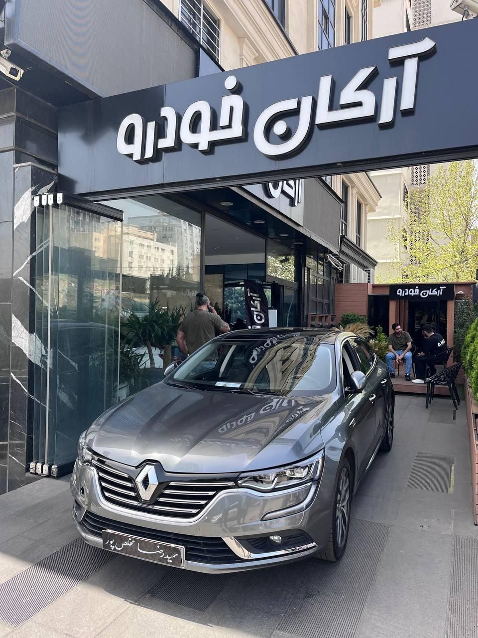 خودرو رنو، تالیسمان آگهی ann_17924018