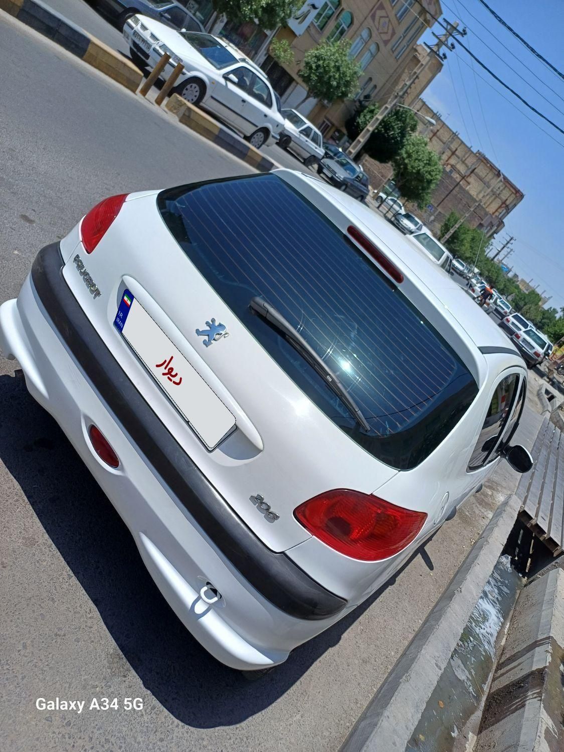 پژو 206 تیپ 3 - 1390