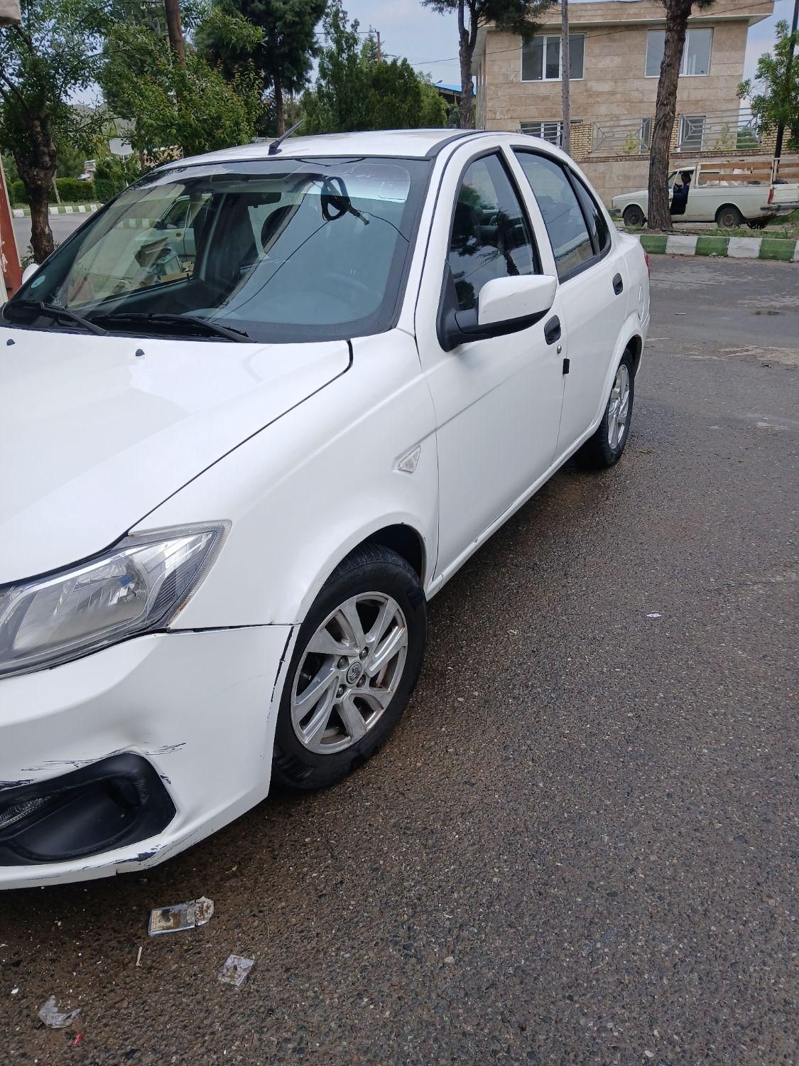 ساینا S دنده ای بنزینی - 1400