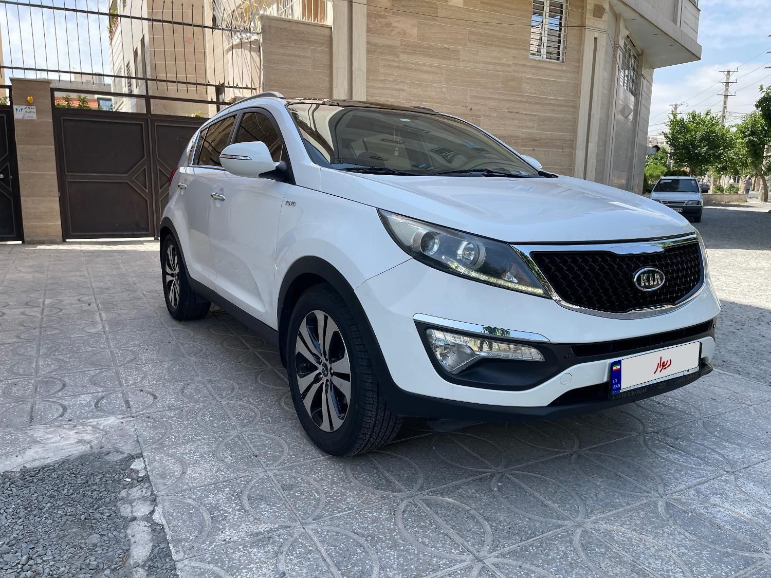 کیا اسپورتیج 4 سیلندر 2400cc - 2011