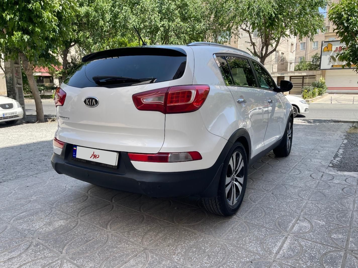 کیا اسپورتیج 4 سیلندر 2400cc - 2011