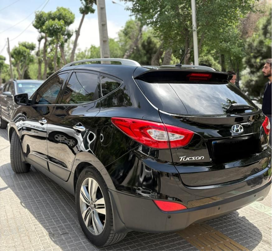 هیوندای توسان 2.4 لیتر - 2015