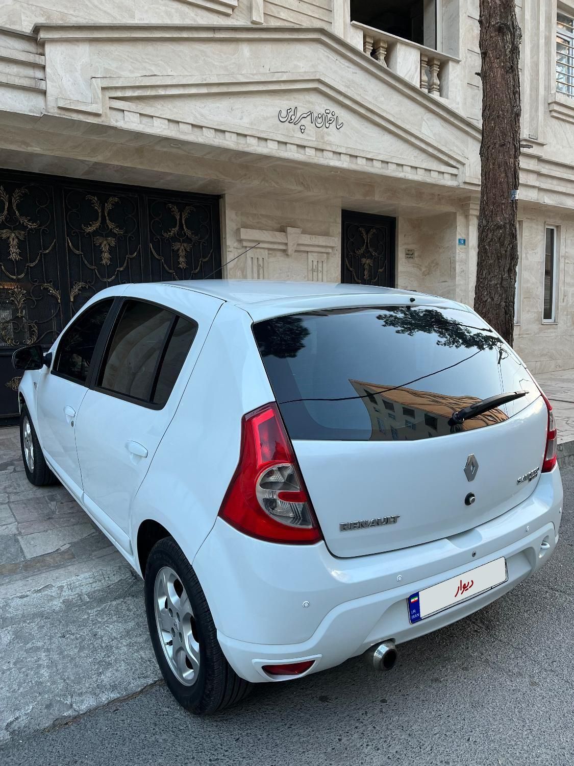 خودرو رنو، ساندرو آگهی ann_17925988