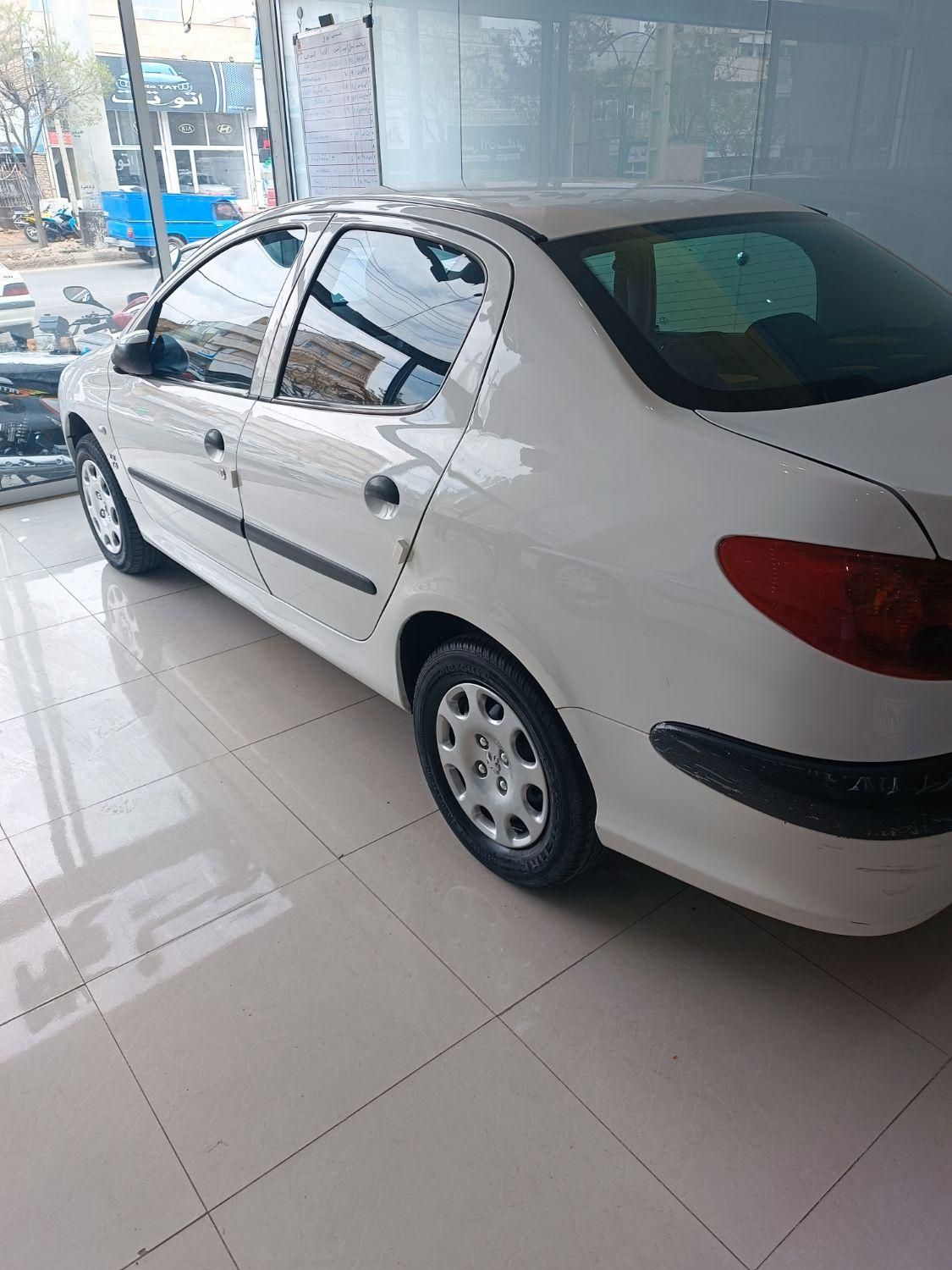 پژو 206 SD v8 - 1390