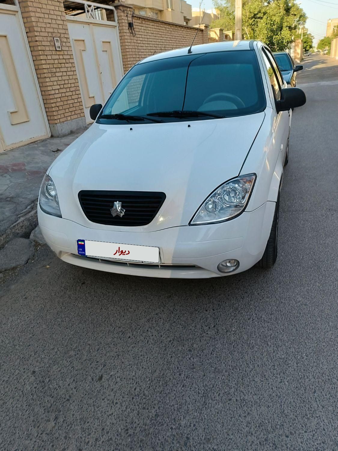 تیبا صندوق دار SX - 1401