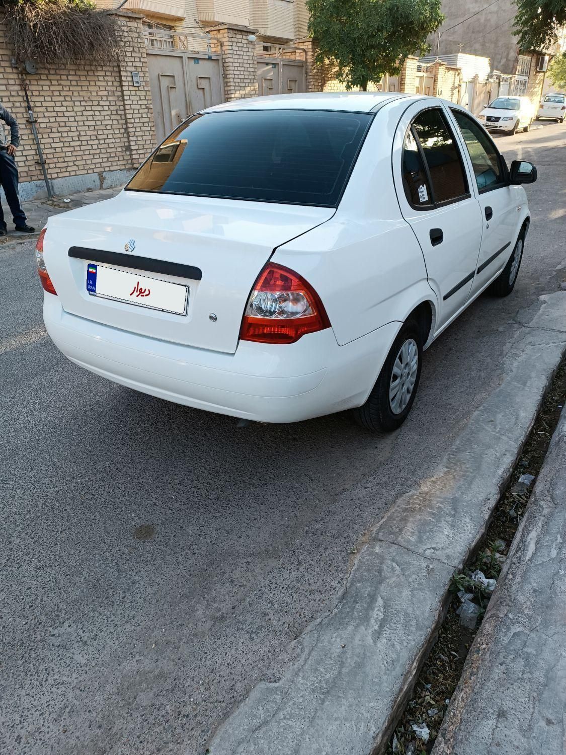 تیبا صندوق دار SX - 1401