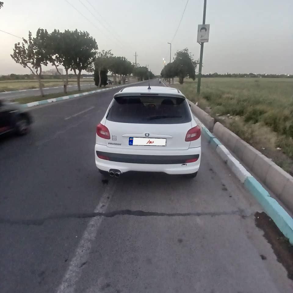 پژو 206 تیپ 5 - 1396