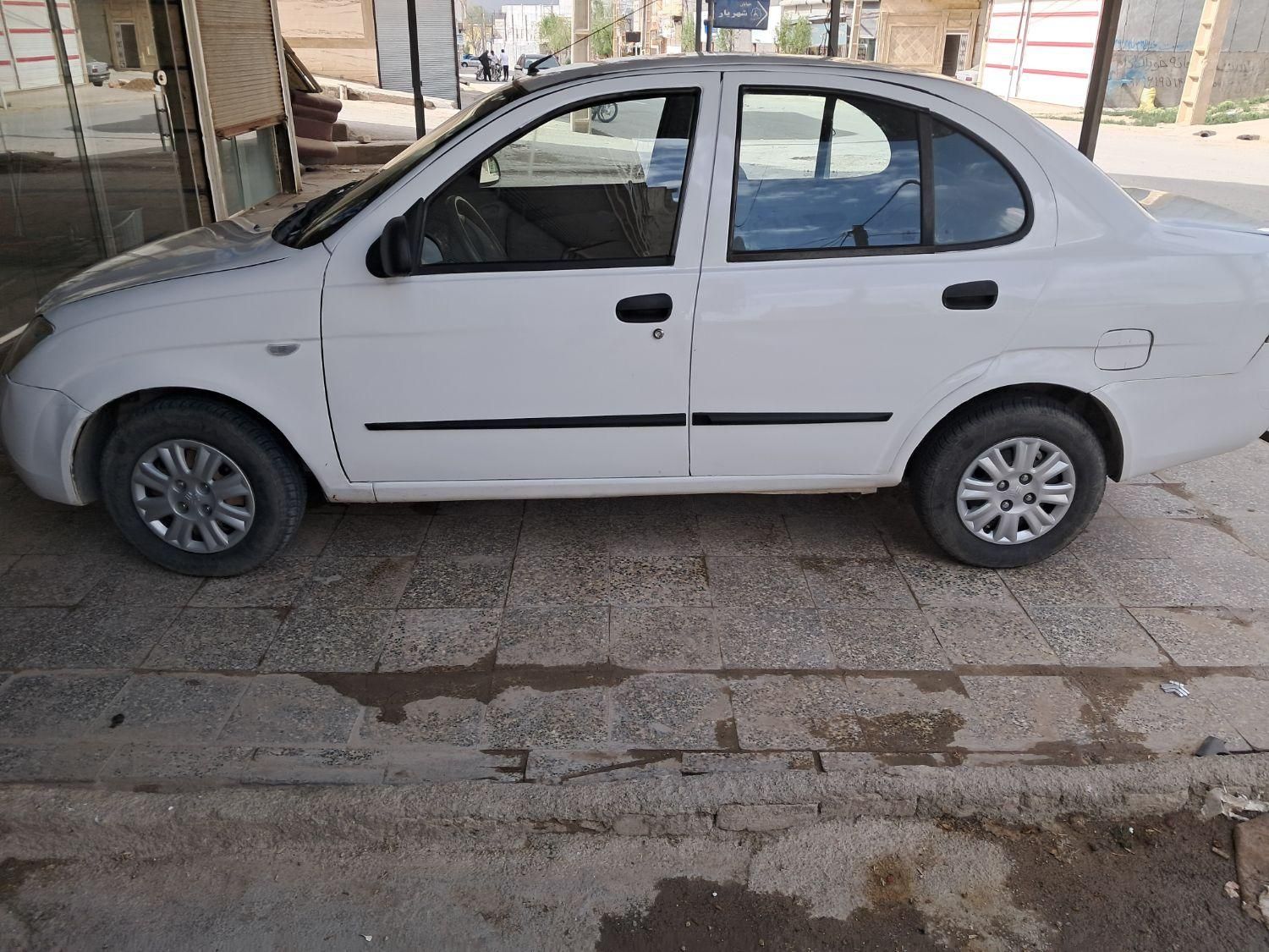 تیبا صندوق دار SX - 1390