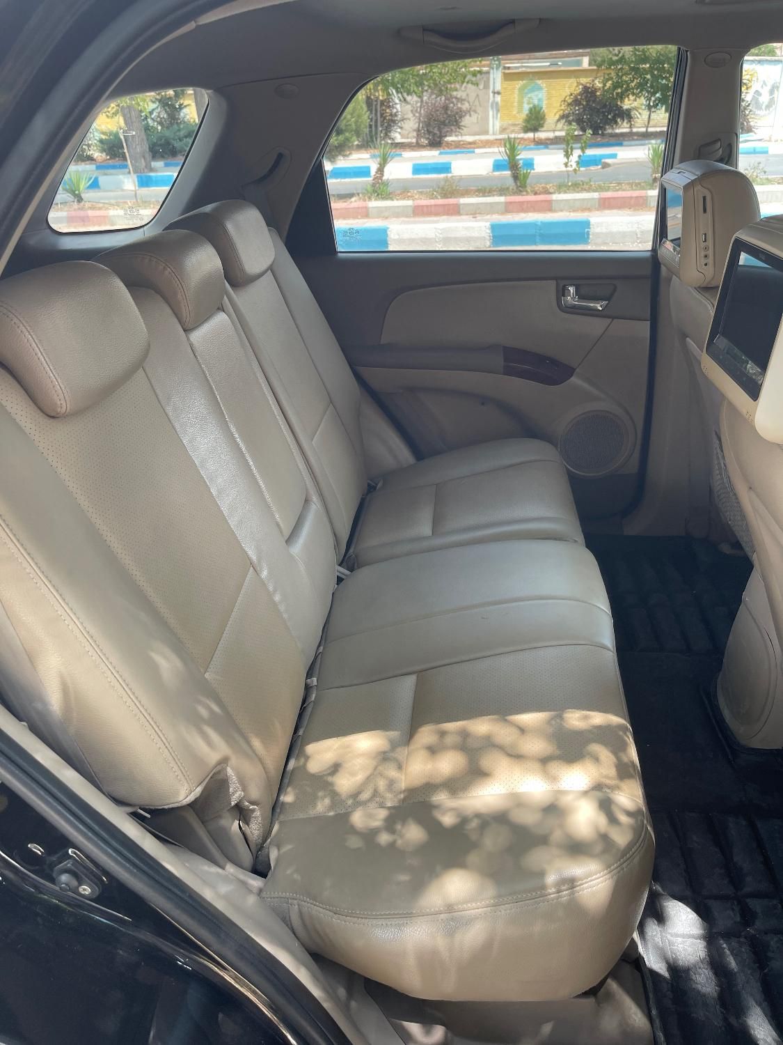 کیا اسپورتیج 6 سیلندر 2700cc - 2010