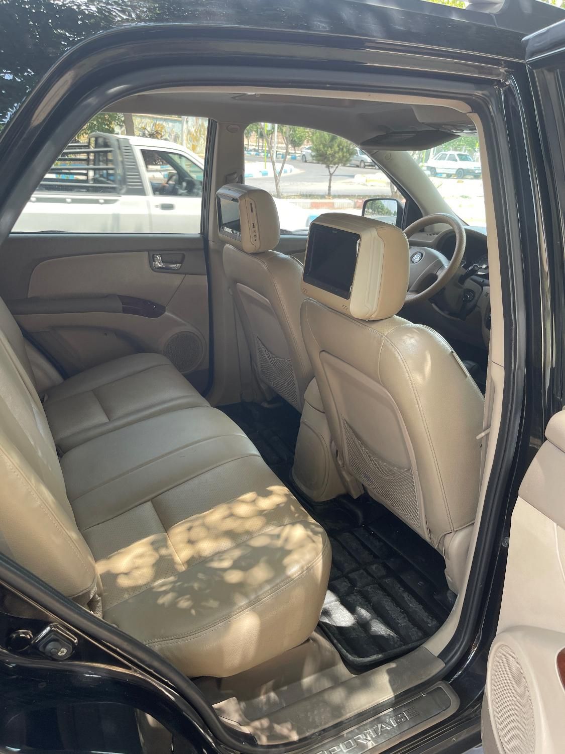 کیا اسپورتیج 6 سیلندر 2700cc - 2010