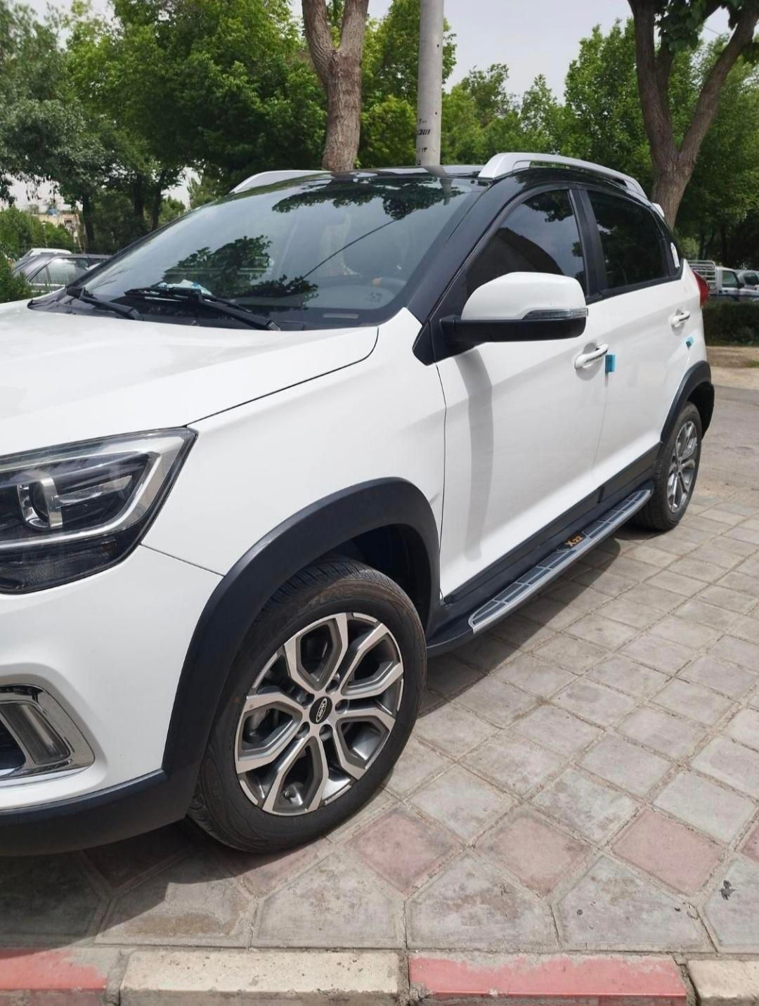 ام وی ام X22 دنده‌ای لاکچری - 2020