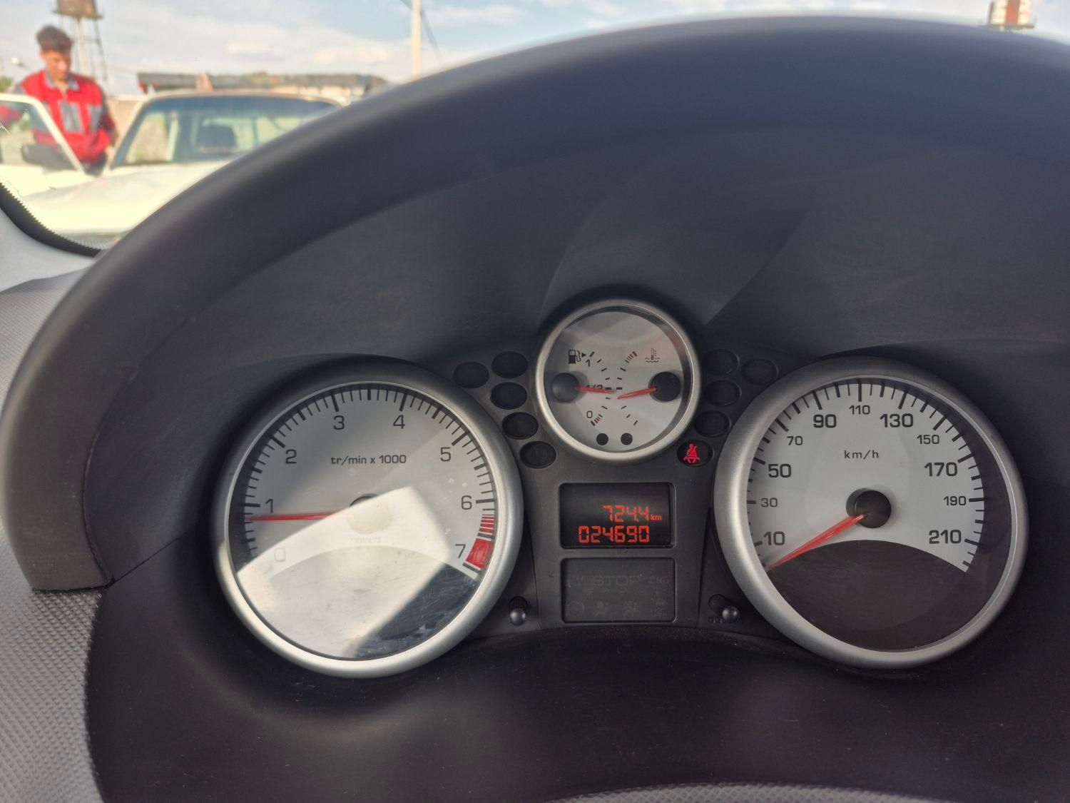 پژو 207 دنده‌ای - 1402