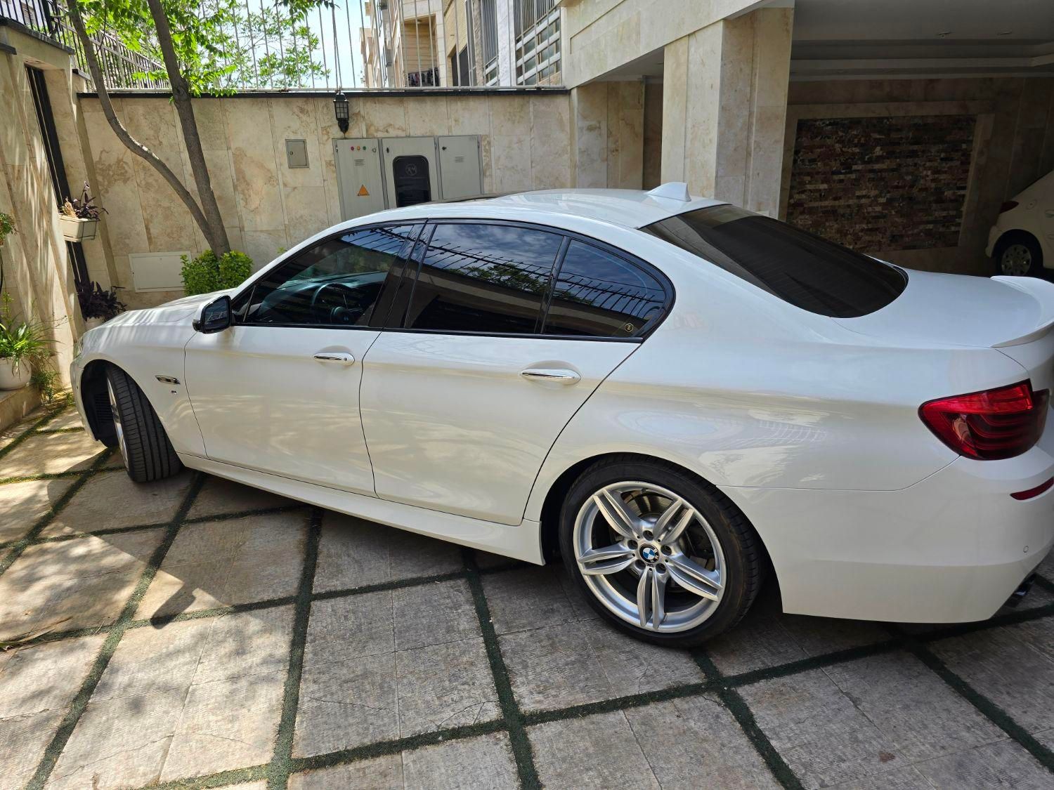 ب ام و سری 5 528i - 2015