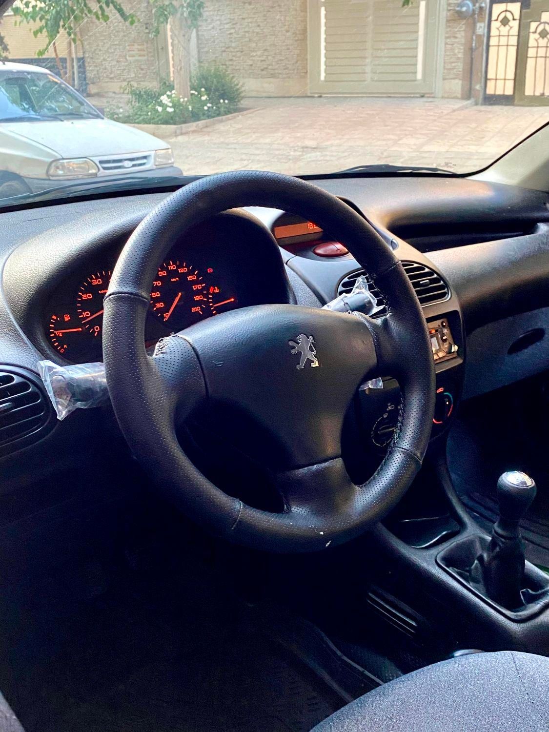 پژو 206 SD v1 - 1389