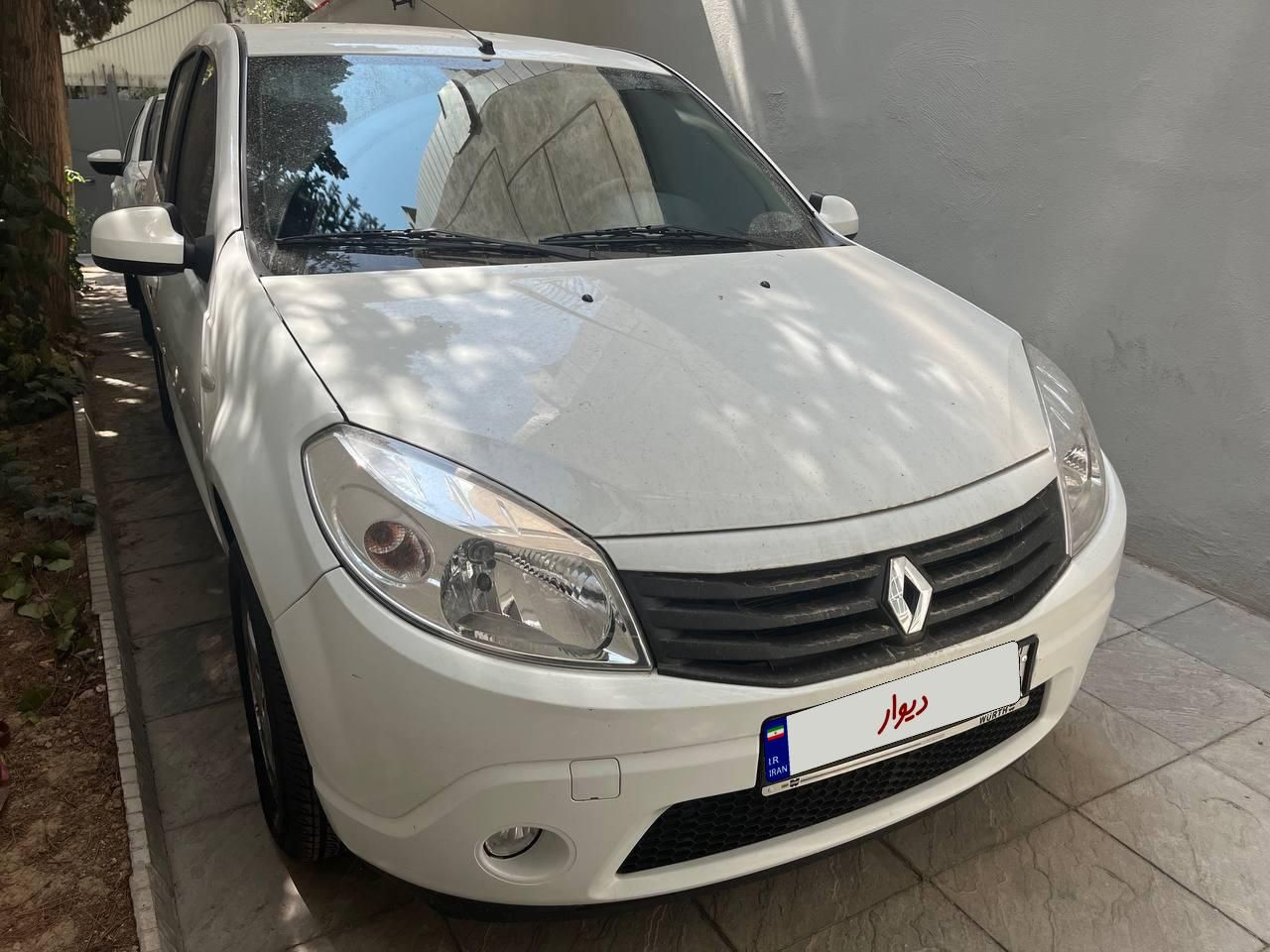 خودرو رنو، ساندرو آگهی ann_17929048