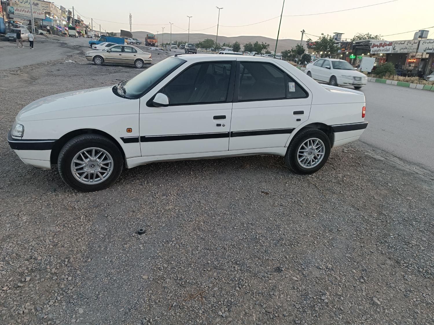 پژو 405 SLX بنزینی  XU7 - 1390