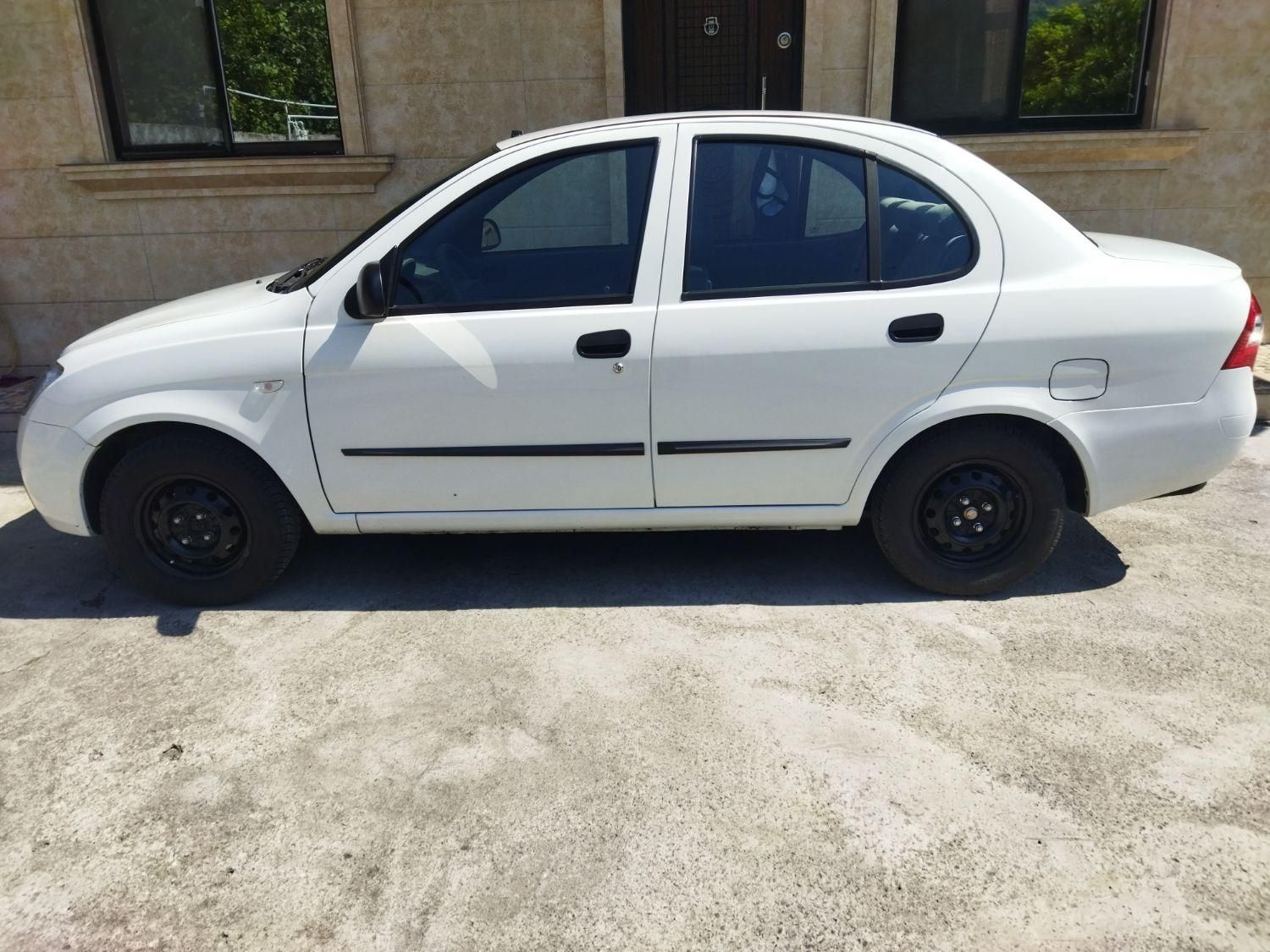 تیبا صندوق دار EX - 1395