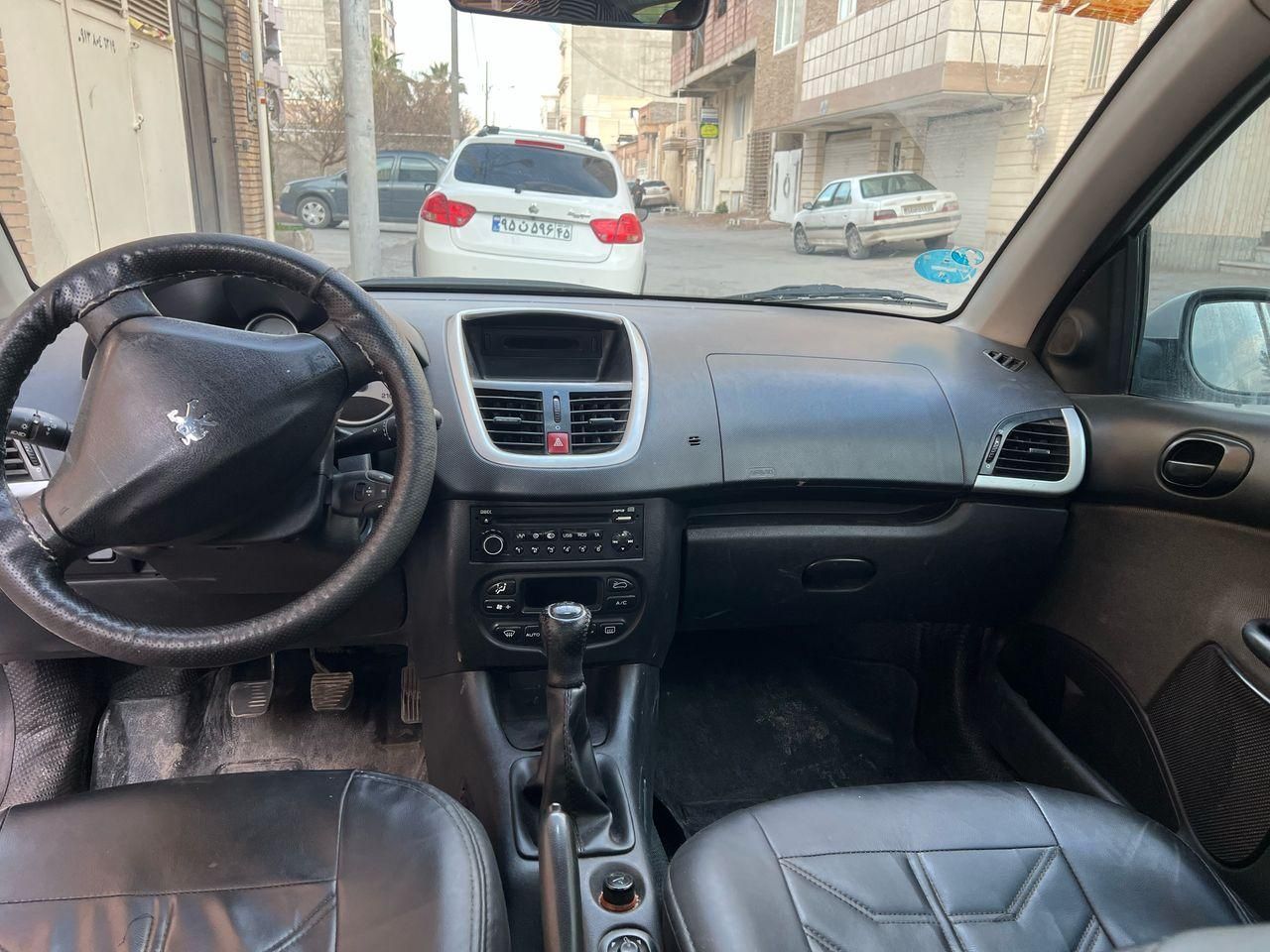 پژو 207 دنده‌ای - 1390