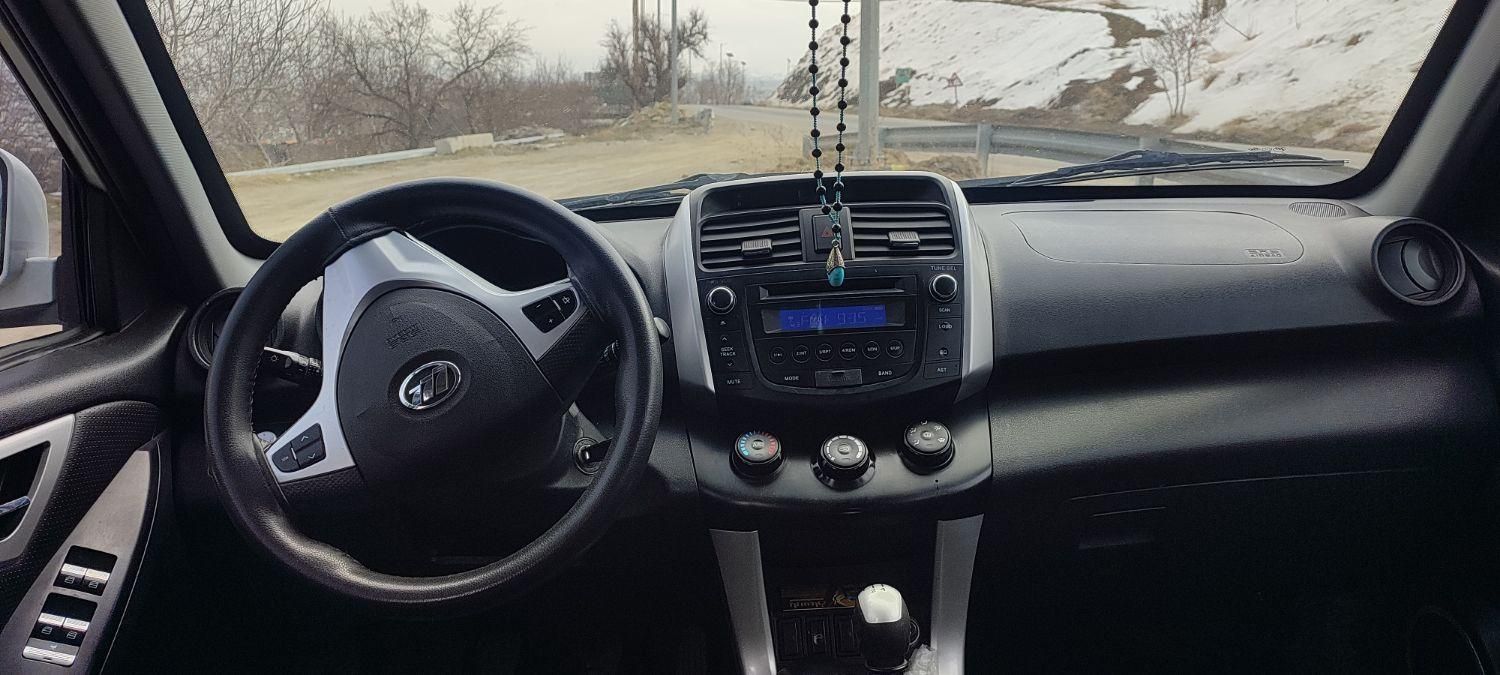 لیفان X60 دنده‌ای - 2015