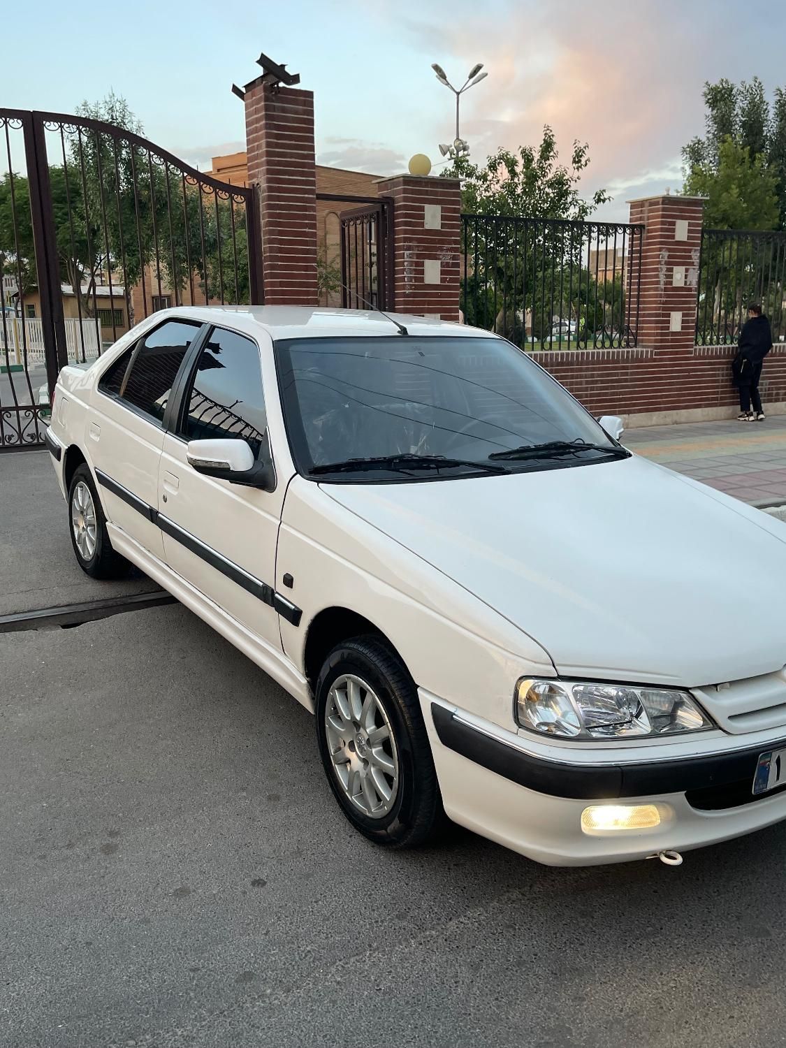 پژو پارس XU7ساده - 1390