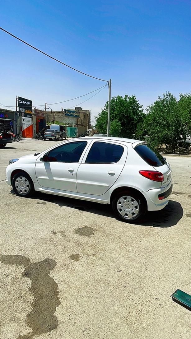 پژو 207 اتوماتیک TU5P - 1401