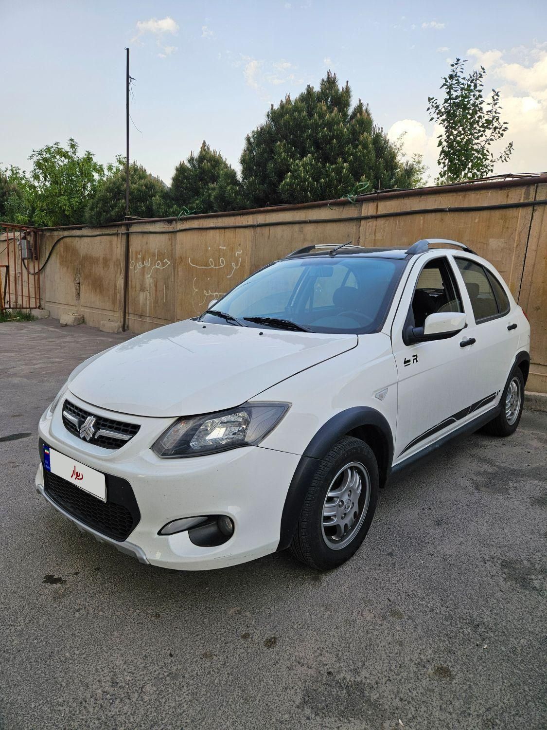 خودرو کوییک، R آگهی ann_17933882