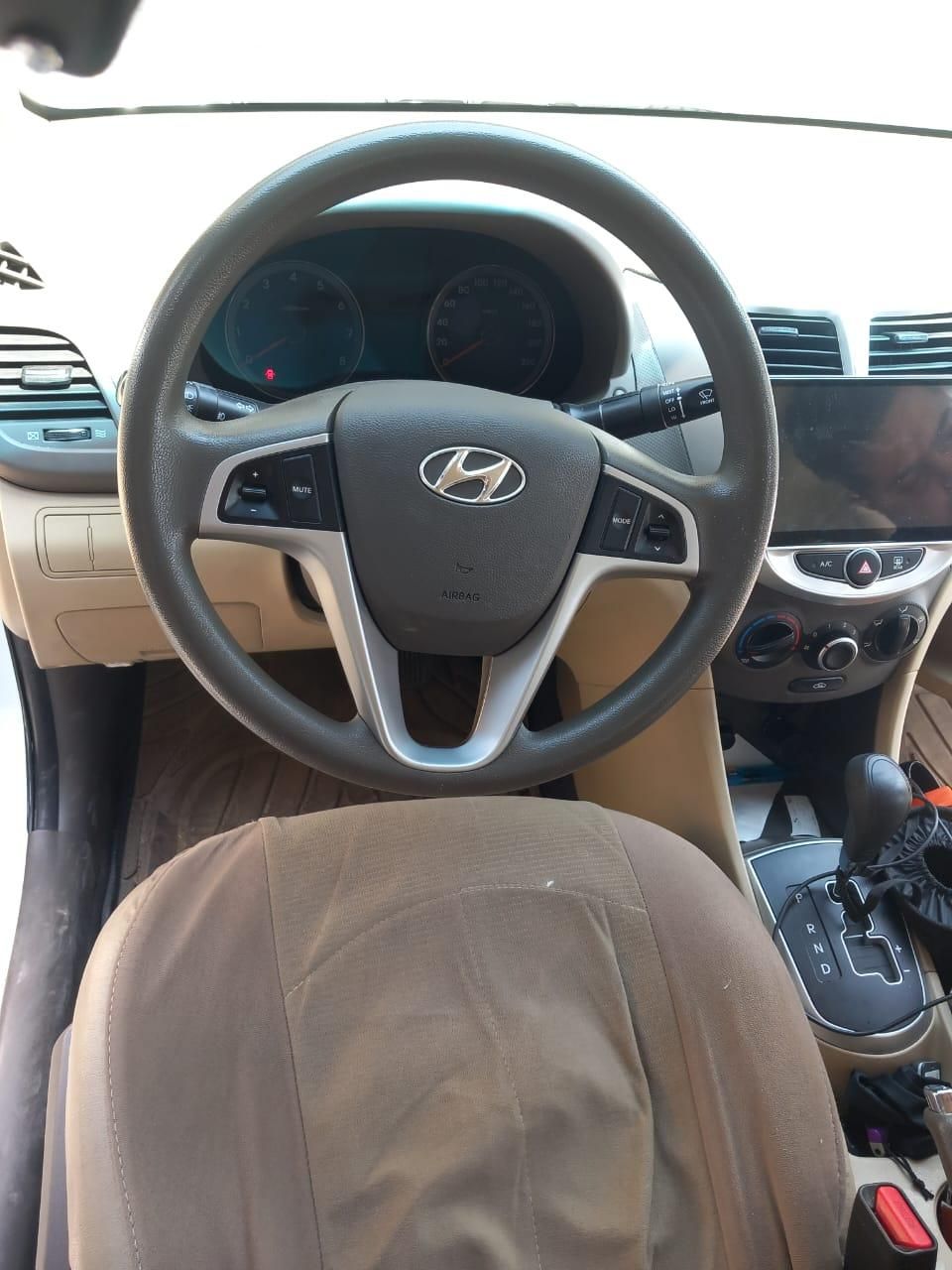 هیوندای اکسنت 1.6 لیتر ساده - 2014