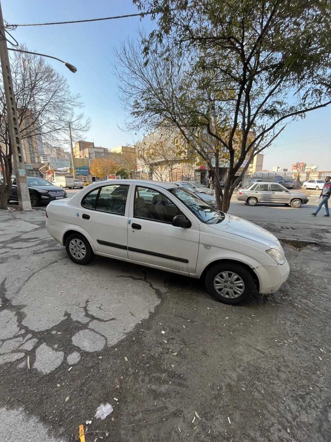 تیبا صندوق دار SX - 1392