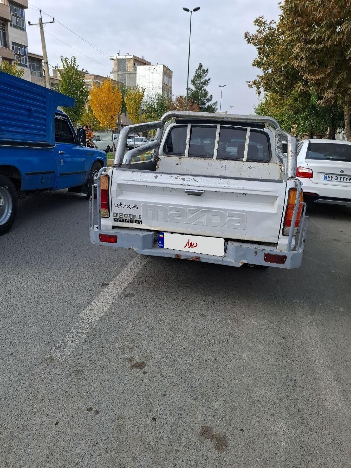 مزدا وانت دو کابین دنده‌ای - 1389