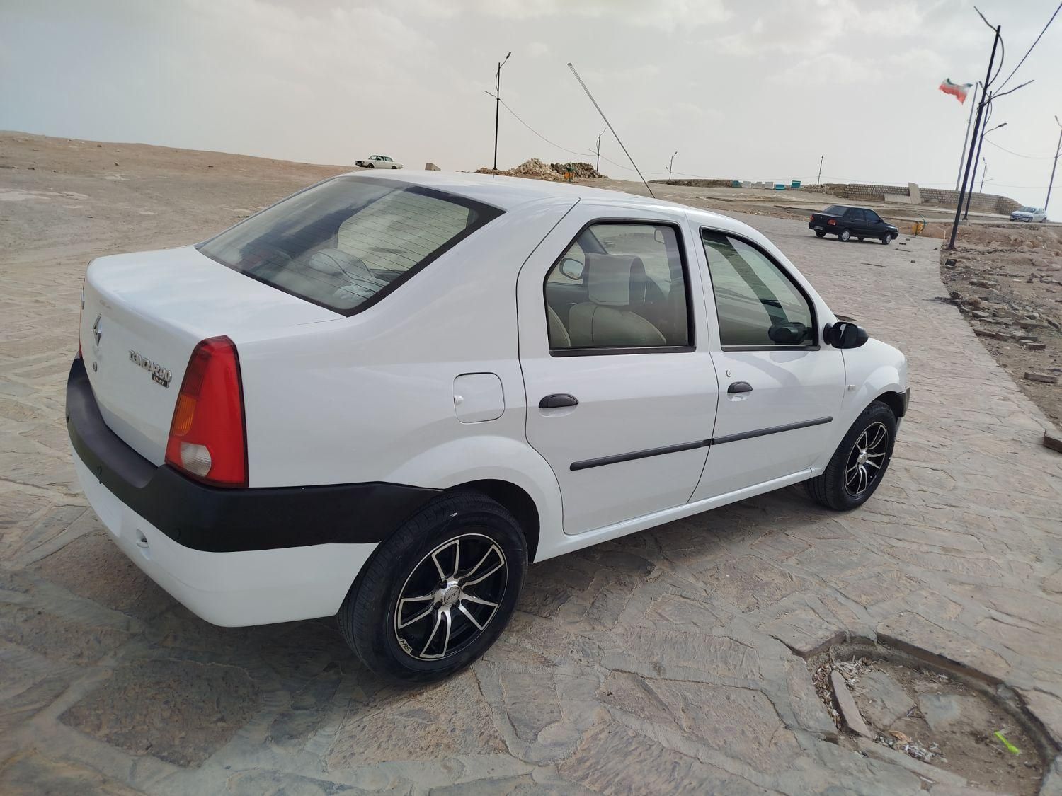 رنو تندر 90 E1 - 1389