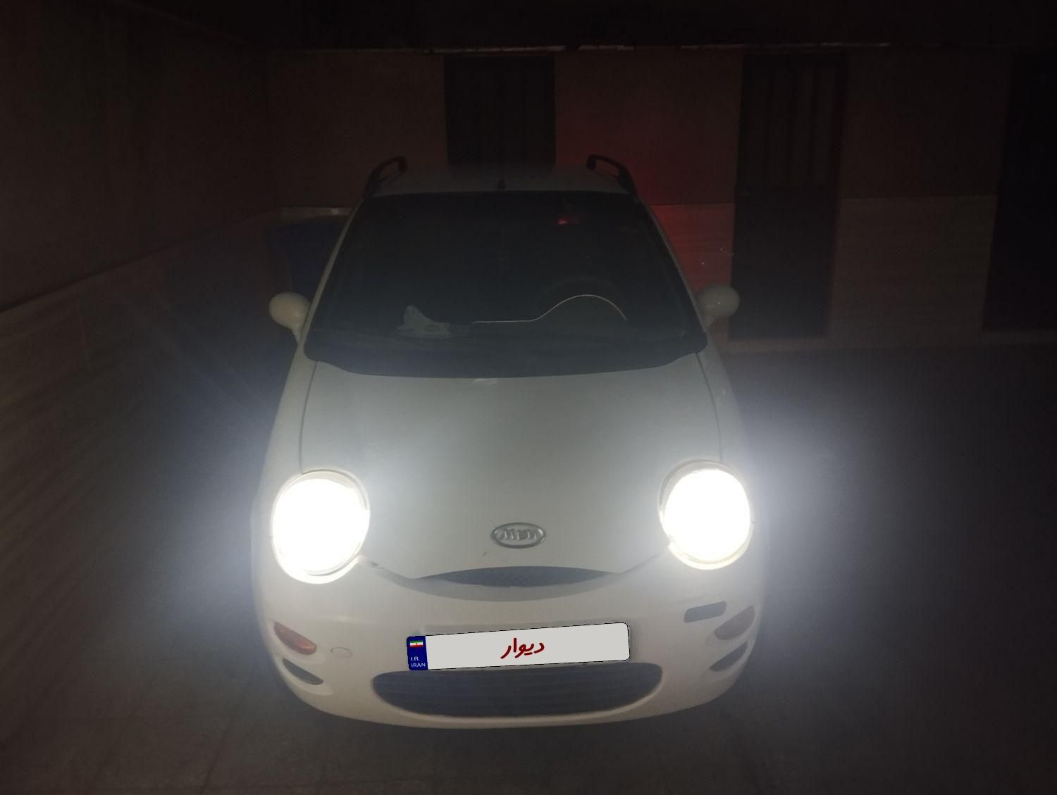 ام وی ام 110 چهار سیلندر دنده ای - 2012