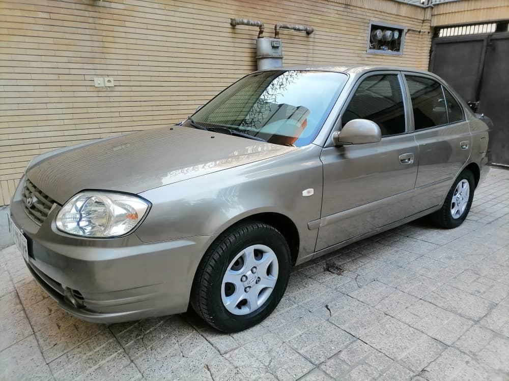 هیوندای ورنا دنده‌ ای - 2006
