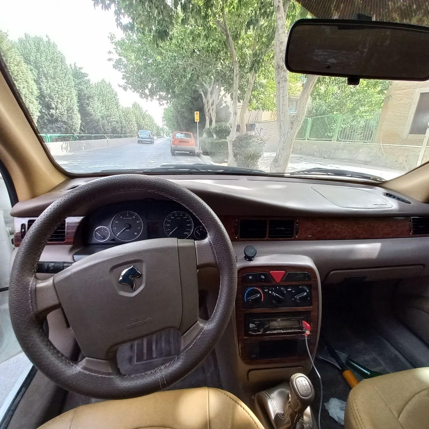 سمند LX XU7 - 1395