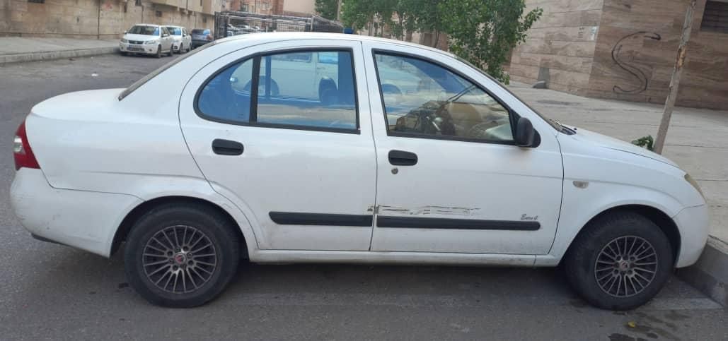 تیبا صندوق دار SX - 1392