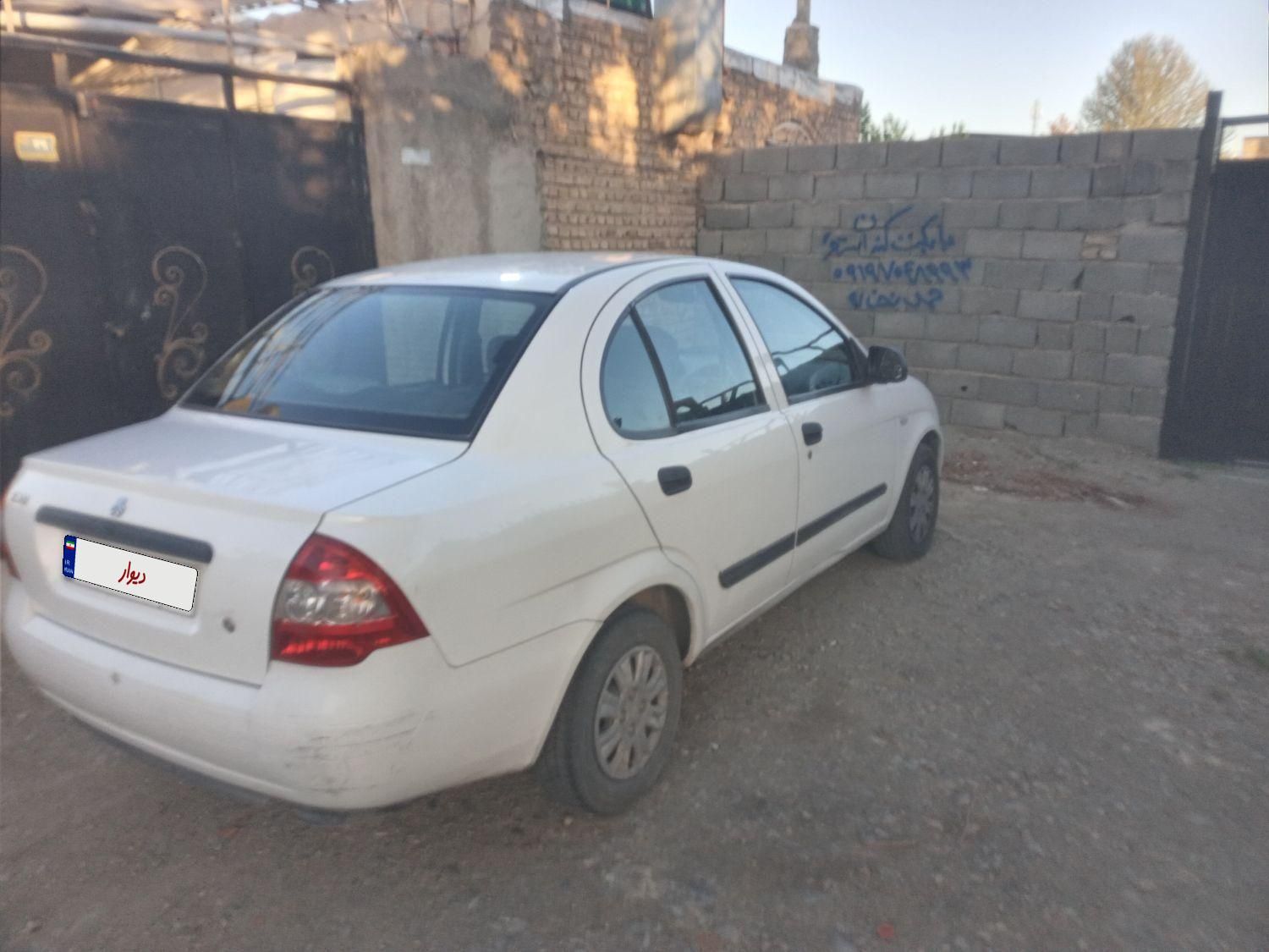 تیبا صندوق دار EX - 1395