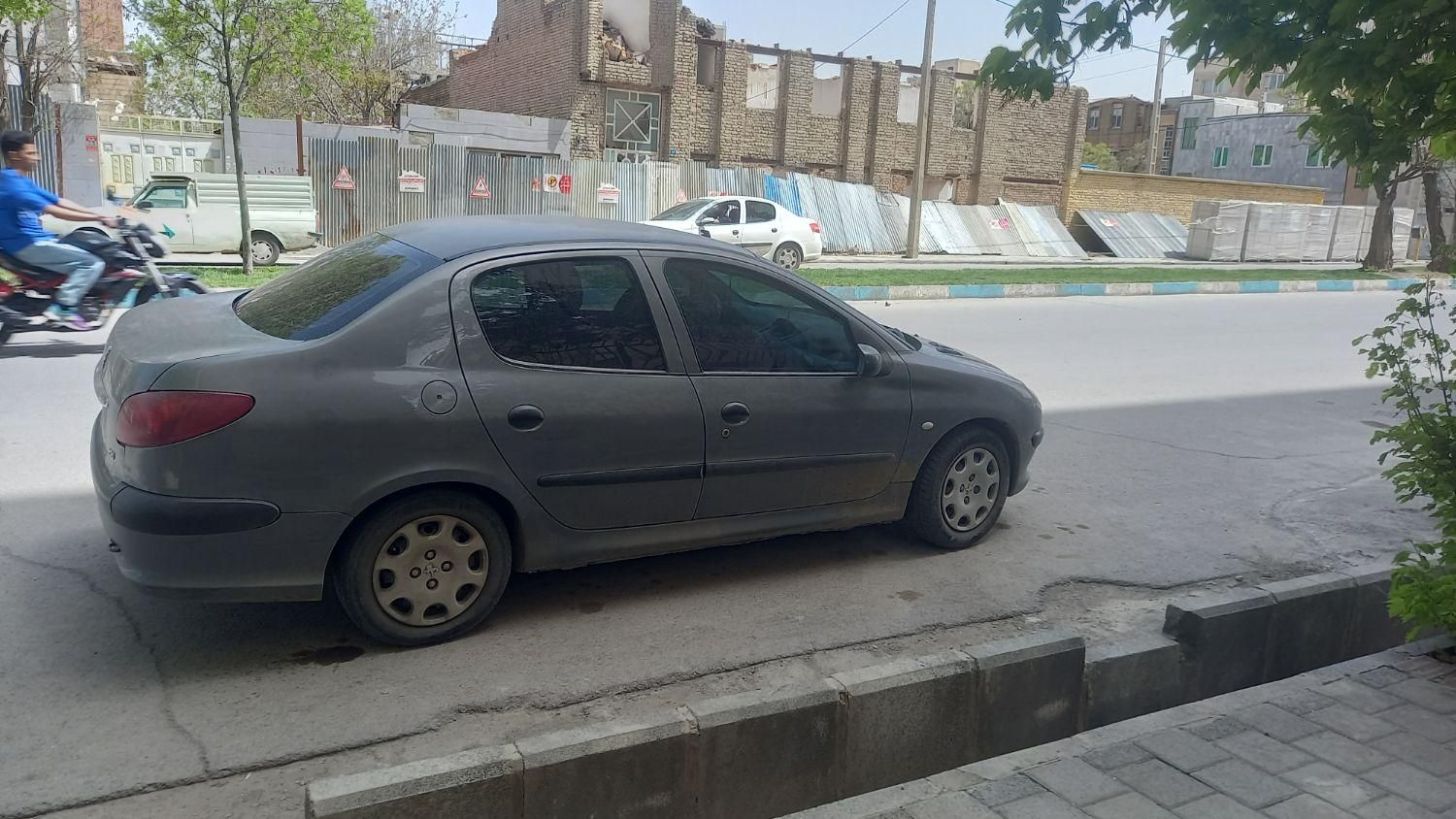 پژو 206 SD v8 - 1392