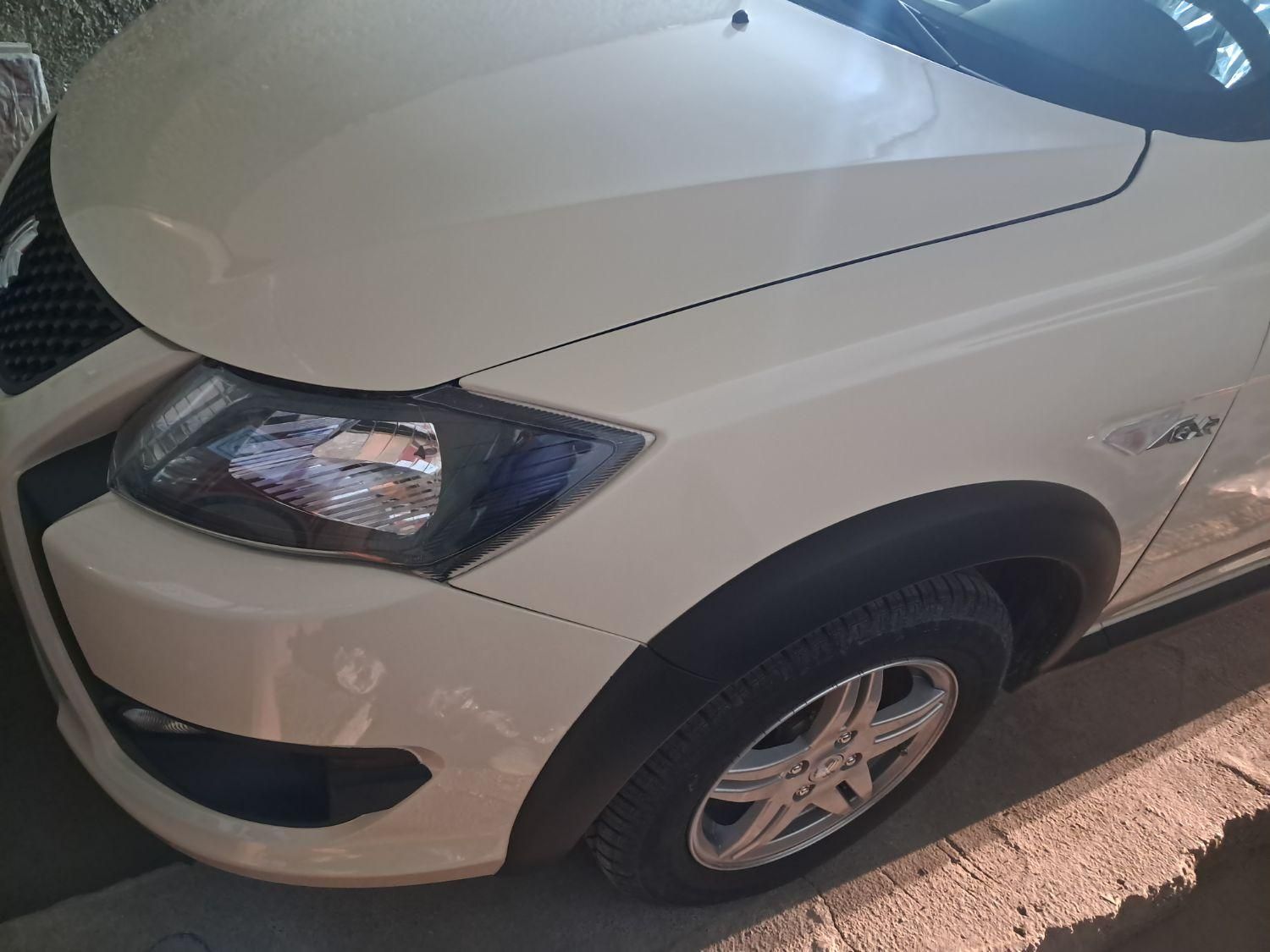 کوییک R دنده‌ای - 1404